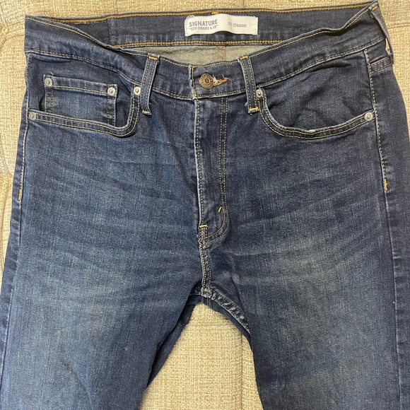 Men’s Levi straight jeans S51 - Picture 2 of 5